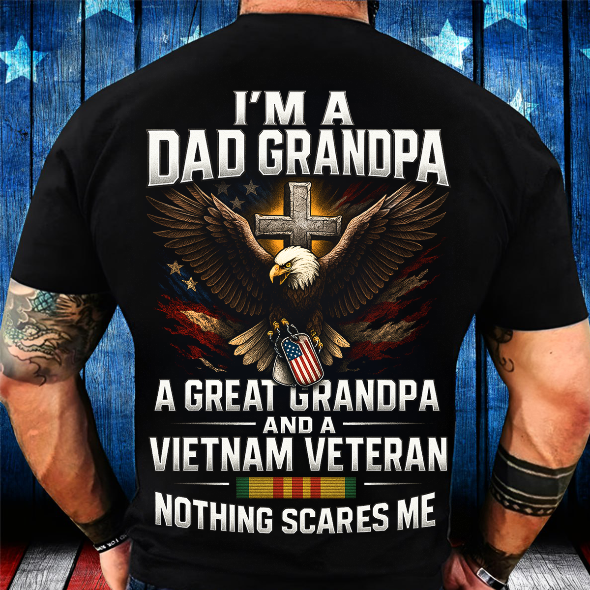 Proud Dad and Grandpa Eagle Design- Vietnam War Veteran T-Shirt – Patriotic Veteran Gift