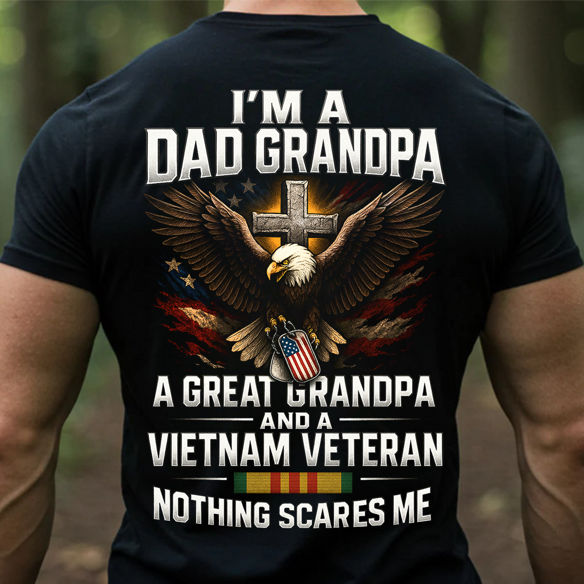Proud Dad and Grandpa Eagle Design- Vietnam War Veteran T-Shirt – Patriotic Veteran Gift