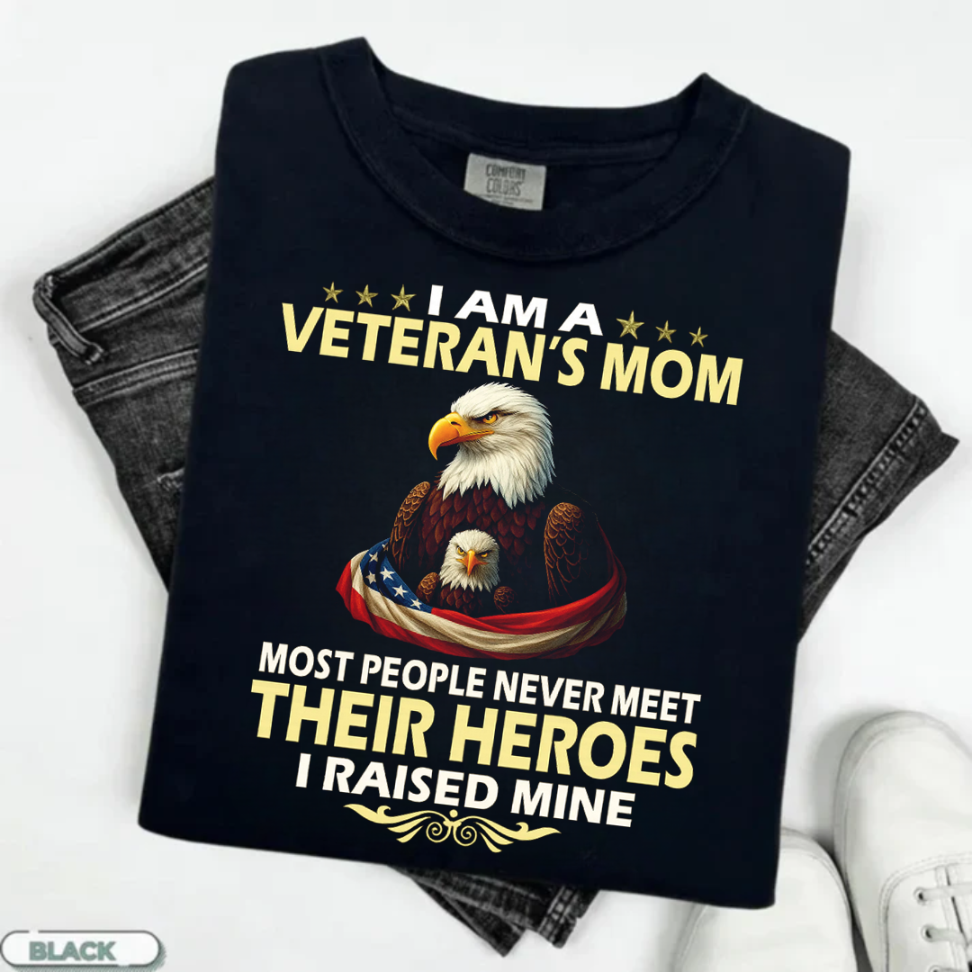 I am a Veteran's Mom T-Shirt, Patriotic Eagle Design, Perfect Gift for Veterans Day